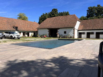 construction-piscine-familiale-amenagement-piscine-paysager-alsace